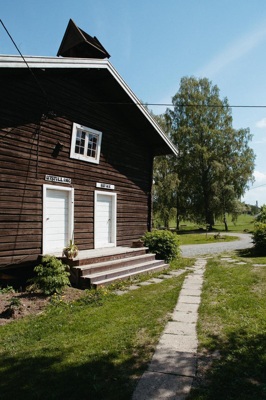 Wonderinn Riverside Arnes  Экстерьер фото