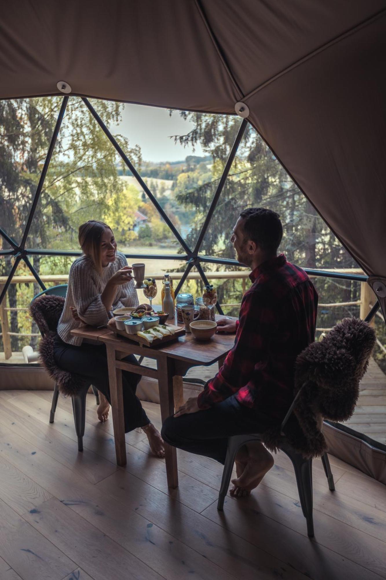 Wonderinn Riverside Arnes  Экстерьер фото