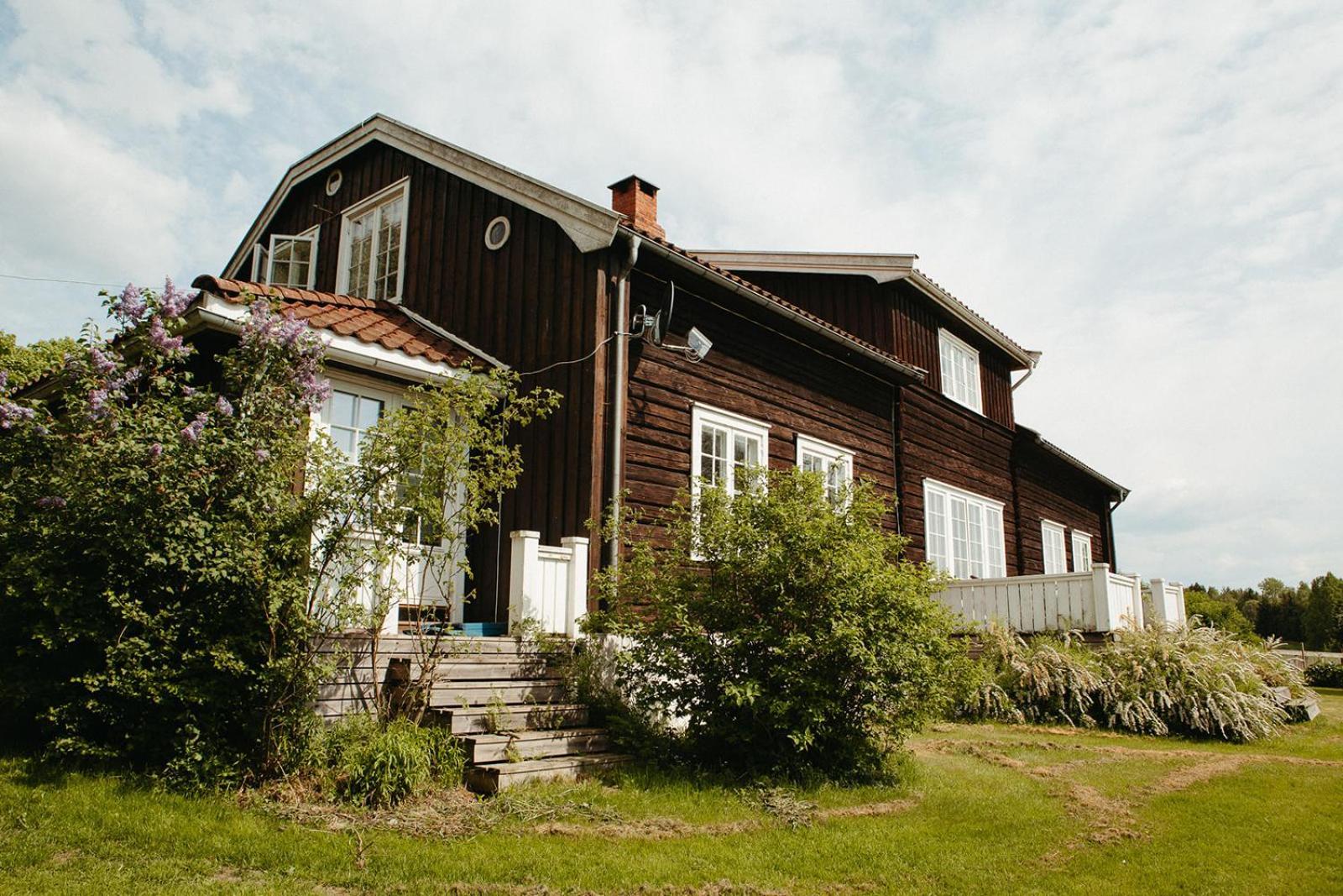 Wonderinn Riverside Arnes  Экстерьер фото